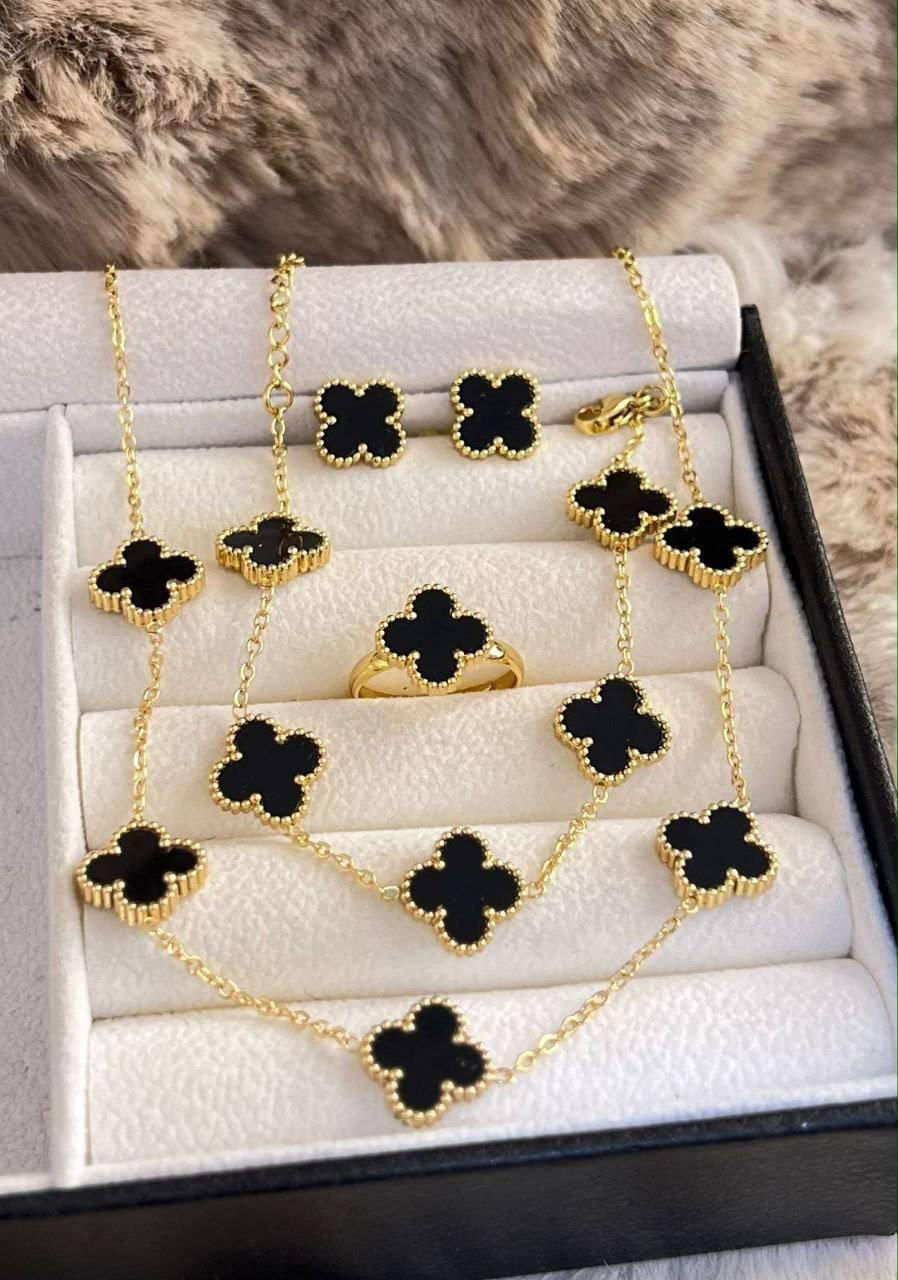 Black or white Clover Gold Jewelry Set